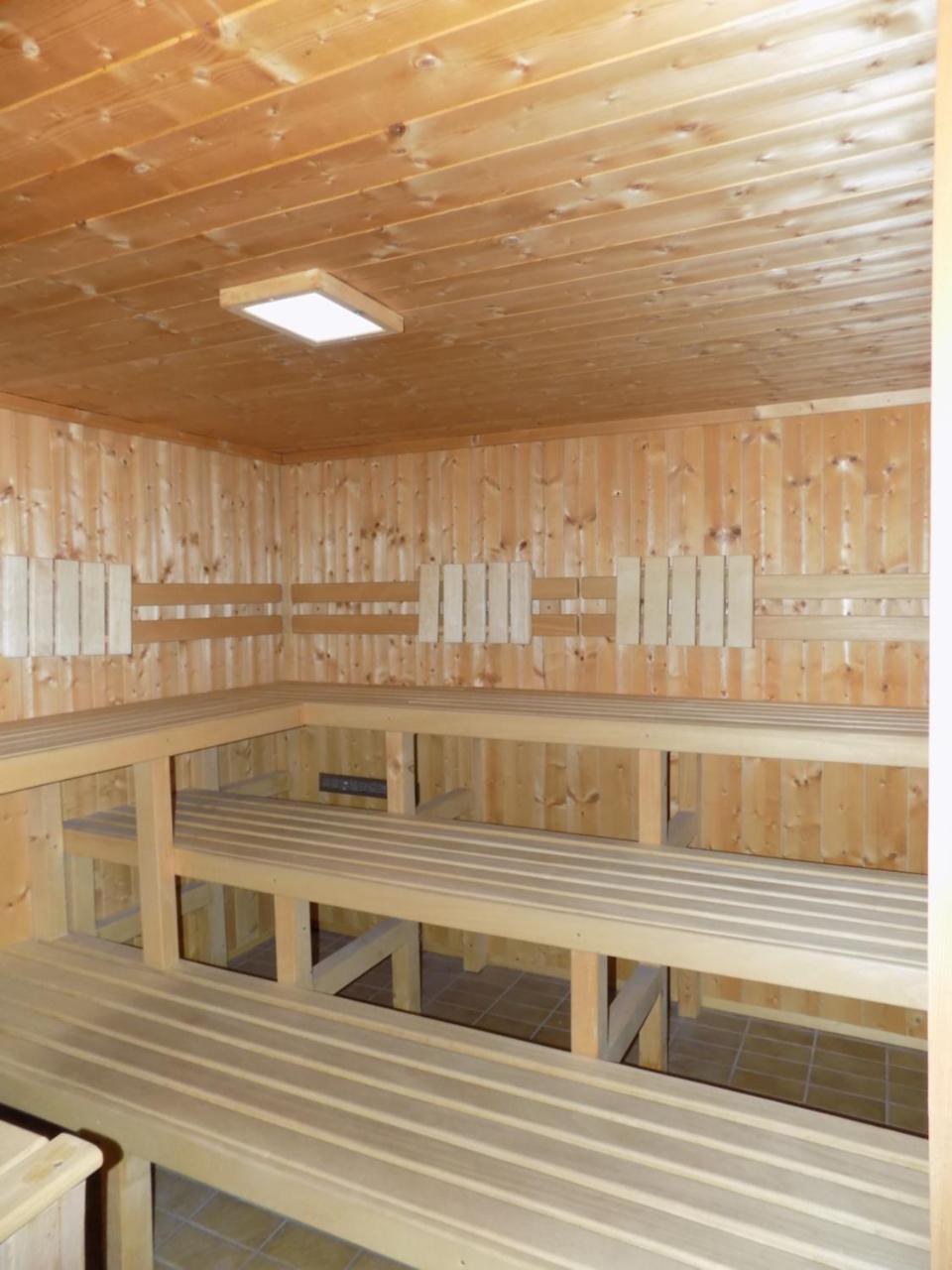 Ferienwohnung Waldblick ハウツェンベルク エクステリア 写真