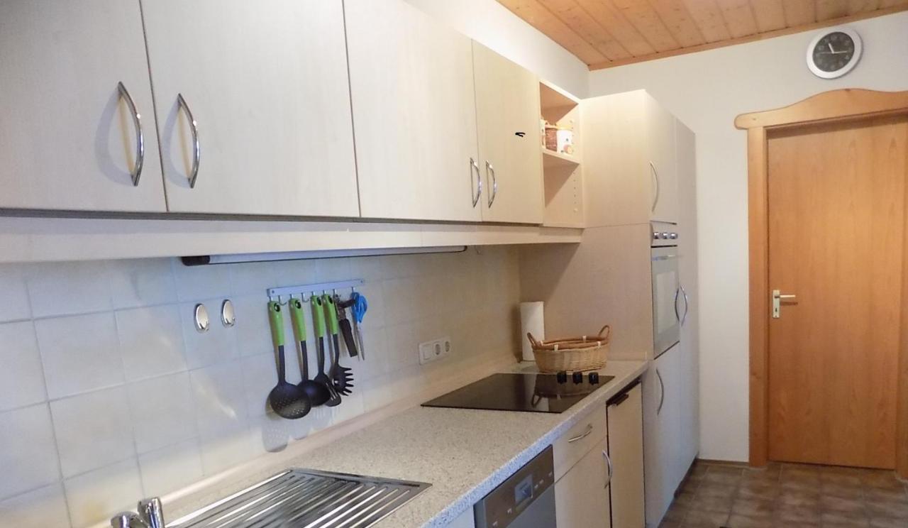 Ferienwohnung Waldblick ハウツェンベルク エクステリア 写真